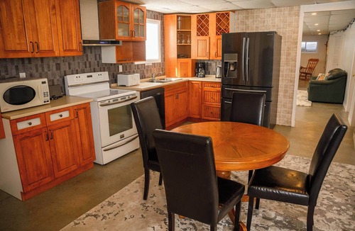 Barraute Apartment | Lower Floor - Mont-Video