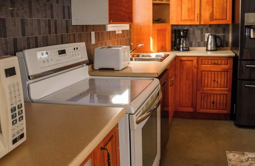 Barraute Apartment | Lower Floor - Mont-Video