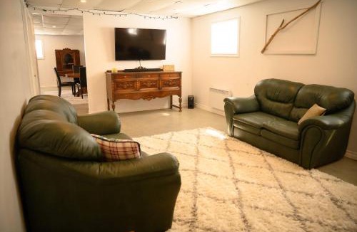 Barraute Apartment | Lower Floor - Mont-Video