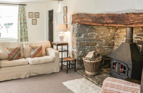 Hopton Castle House | Lower Hodre