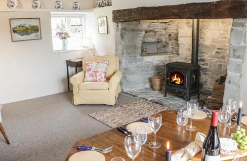 Hopton Castle House | Lower Hodre