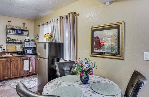 Graham Apartment | Lower-Level Apt w/Hot Tub & Sauna in Graham!