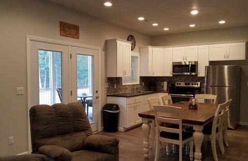 Saint Patrick Cabin | Lower Lodge at Oak Hollow - Located between St Patrick and Lake of the Oaks
