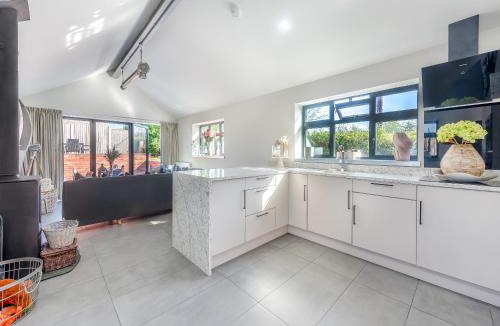 Coton in the Elms House | Lower Peastocking