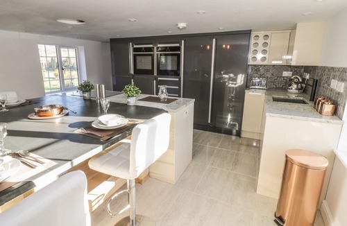 Broadwas Cottage | Lower Tundridge Cottage