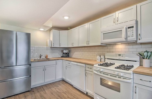 Big Lake Apartment | Lower Unit of Cabin: Shared Dock & Fire Pit!