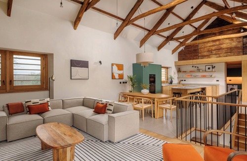 Morwellham Cottage | LOWER WALREDDON BARN, pet friendly, with open fire in Tavistock