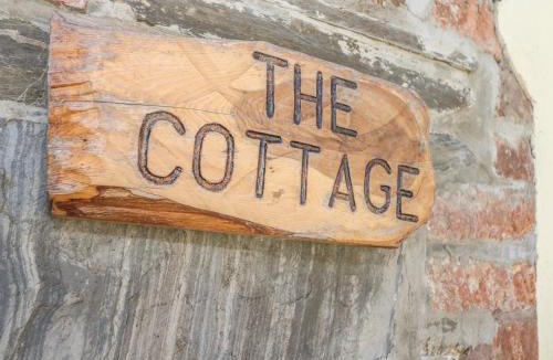 Brazzacott House | Lower West Curry Cottage