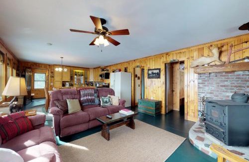 Greenville House | Lower Wilson Pond Refuge