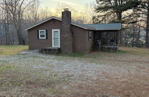 Lowndesville House | Lowndesville Country Home