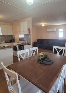 Bookpurnong House | Loxton Accommodation