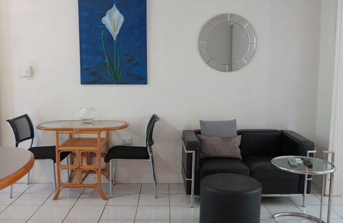 Arcadia House | "LOYANG APARTMENT 2" in Arcadia