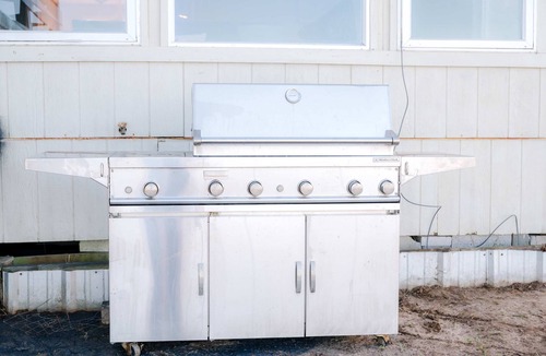 Long Branch House | Lozano Lake House Sum