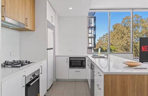 Greenslopes Resort | LP501: 2 Bedroom 2 Bathroom with Parking