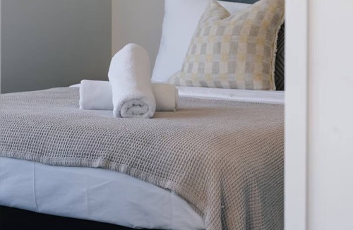 Greenslopes Resort | LP501: 2 Bedroom 2 Bathroom with Parking