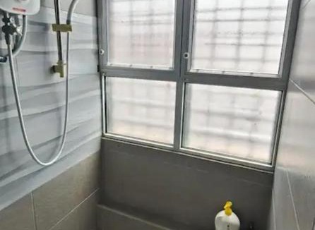 Rahang Kecil House | LSH Homestay