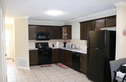 North by Northwest House | Lubbock haven Rooms with individual Bathrooms