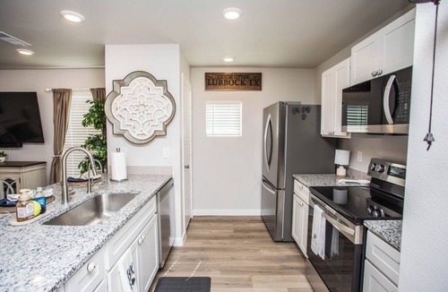North by Northwest House | Lubbock House - 806 - the Country Cottage