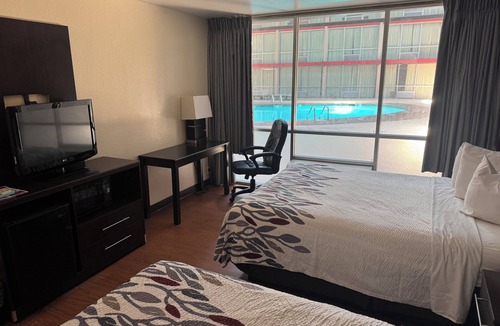 Lubbock Hotel | Lubbock Regency Inn
