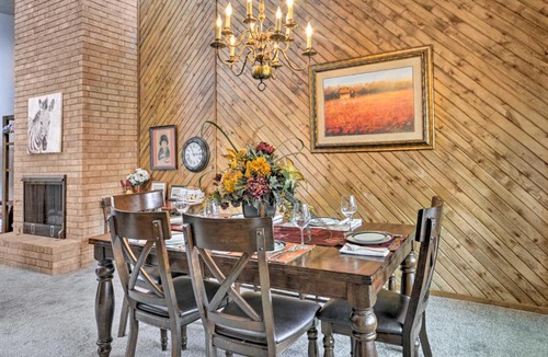 Heart of Lubbock House | Lubbock Townhome w/Grill Near TTU & Downtown!