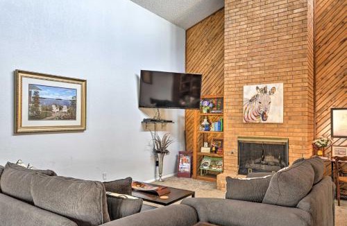 Heart of Lubbock House | Lubbock Townhome w/Grill Near TTU & Downtown!