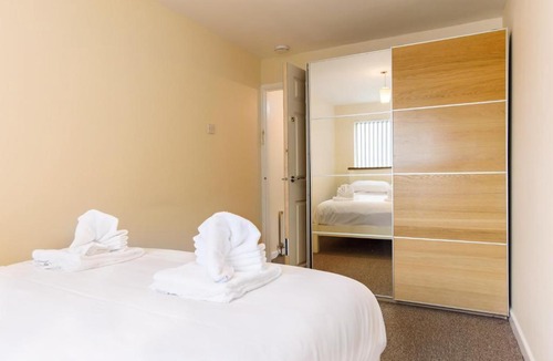 Newport House | Lucas Lodge by Propertri