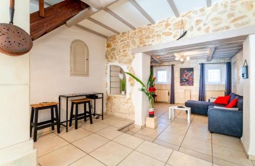 Mondragon House | Lucciano Village House, Sleeps 6