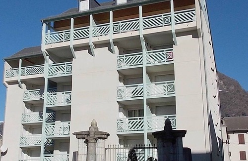 Bagneres-de-Luchon Apartment | Luchon, apartment 4/5 ppl - South balcony - Private parking
