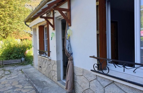 Bagneres-de-Luchon Apartment | Luchon Maisonnette T2 Centre-Ville Jardin Wifi #7