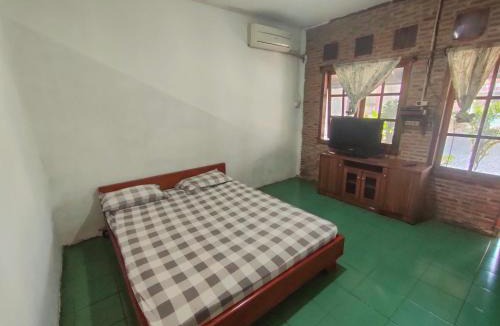 Carita House | Lucia Cottages