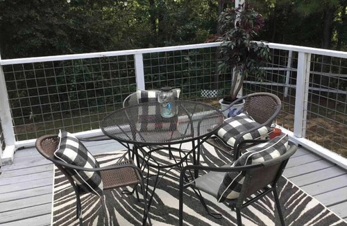 Macon County Cottage | Lucille Cottages