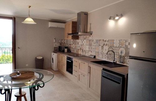 La Tour-Sur-Orb House | Lucinkas Holiday home with 2 bedrooms