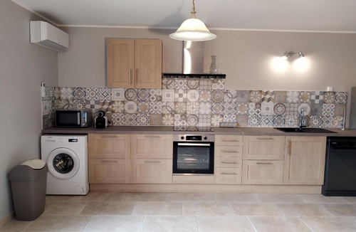 La Tour-Sur-Orb House | Lucinkas Holiday home with 2 bedrooms