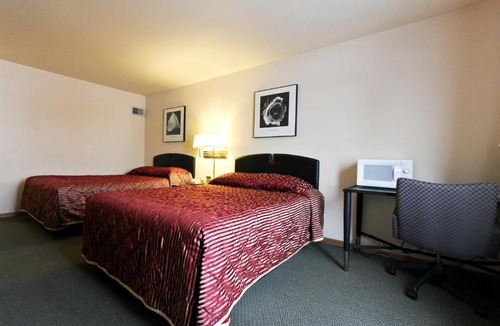 Luck Hotel | Luck Country Inn
