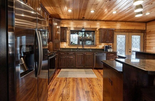 Hochatown Cabin | Luck of the Irish Cabin, 3 BR, 3 Bath, Private Pool, Pet Friendly