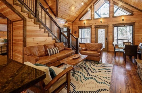 Hochatown Cabin | Luck of the Irish Cabin, 3 BR, 3 Bath, Private Pool, Pet Friendly