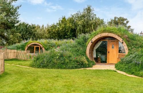 Radstock Resort | Luckington Burrows