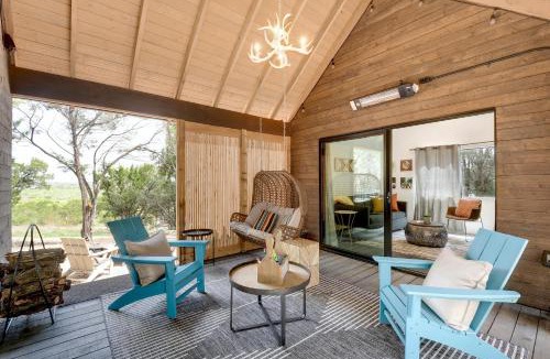 Dripping Springs Hotel | Lucky Arrow Retreat