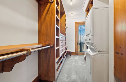 Beaver Creek House | Lucky Boot Lodge - 7 bedrooms, walk to ski, stunning views, hot tub, fire pit