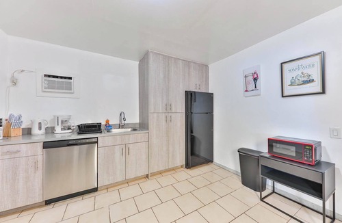 Highland Garden House | Lucky Charm STR-2750