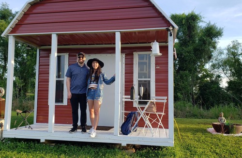 Bossier City Cabin | Lucky H&W Farm Hatchery Cabin