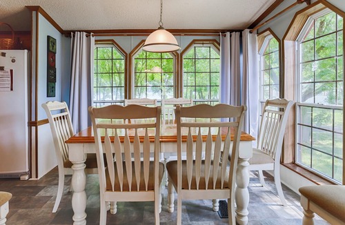 Interlaken House | Lucky Stone Cottage - Quality Affordable Cayuga Lake Vacation