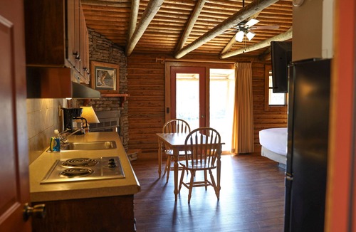 Wilburn Hotel | Lucky Trout Lodge