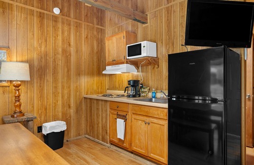 Wilburn Hotel | Lucky Trout Lodge