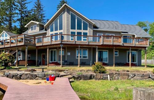 Lincoln City House | Lucy's Lagoon