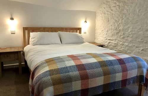 Stow-on-the-Wold Bed & Breakfast | Lucy's Tearoom B&B