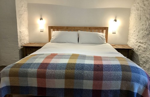 Stow-on-the-Wold Bed & Breakfast | Lucy's Tearoom B&B