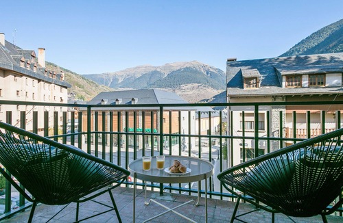 Vielha Apartment | Luderna - Apartamento con terraza Montanero