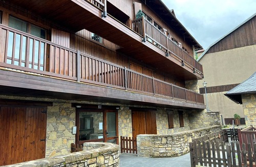 Vielha Apartment | Luderna - Apto con terraza Cap de la Vila