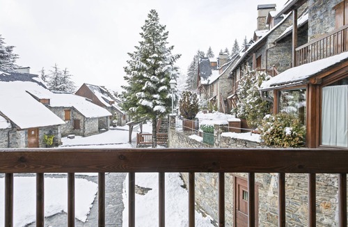 Baqueira House | Luderna - Casa con terraza Cuylas